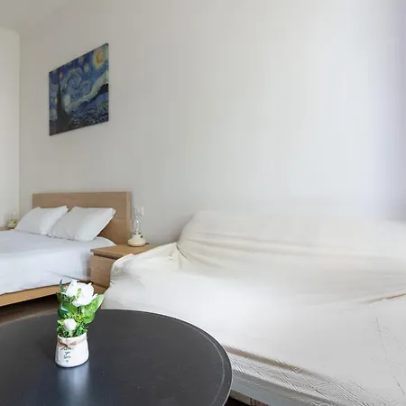 Apartament San Felice 136 By District *