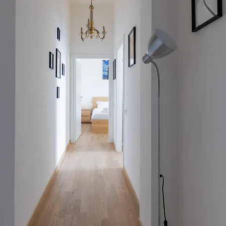 San Felice 136 By District